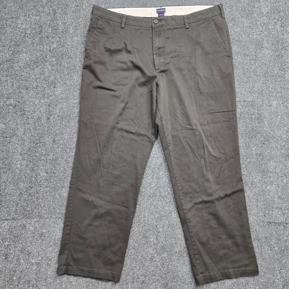 Dockers Classic Fit Chinos Mens 40x30 Dark Olive Grey Stretch Pants 32896-0006